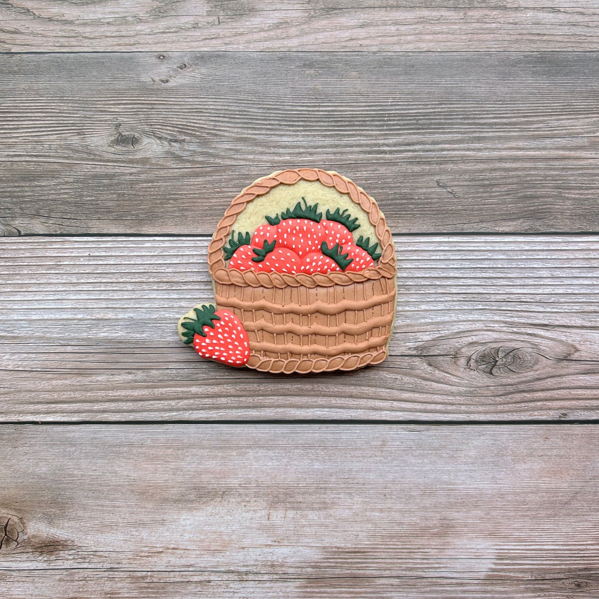 Strawberry basket cookie